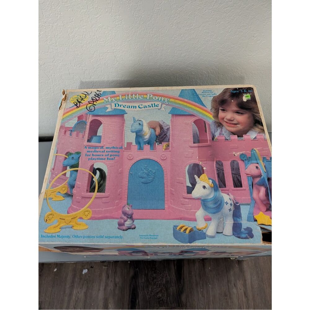 Dream Castle My Little Pony MLP 1984 Hasbro Vintage Action Figure Playset